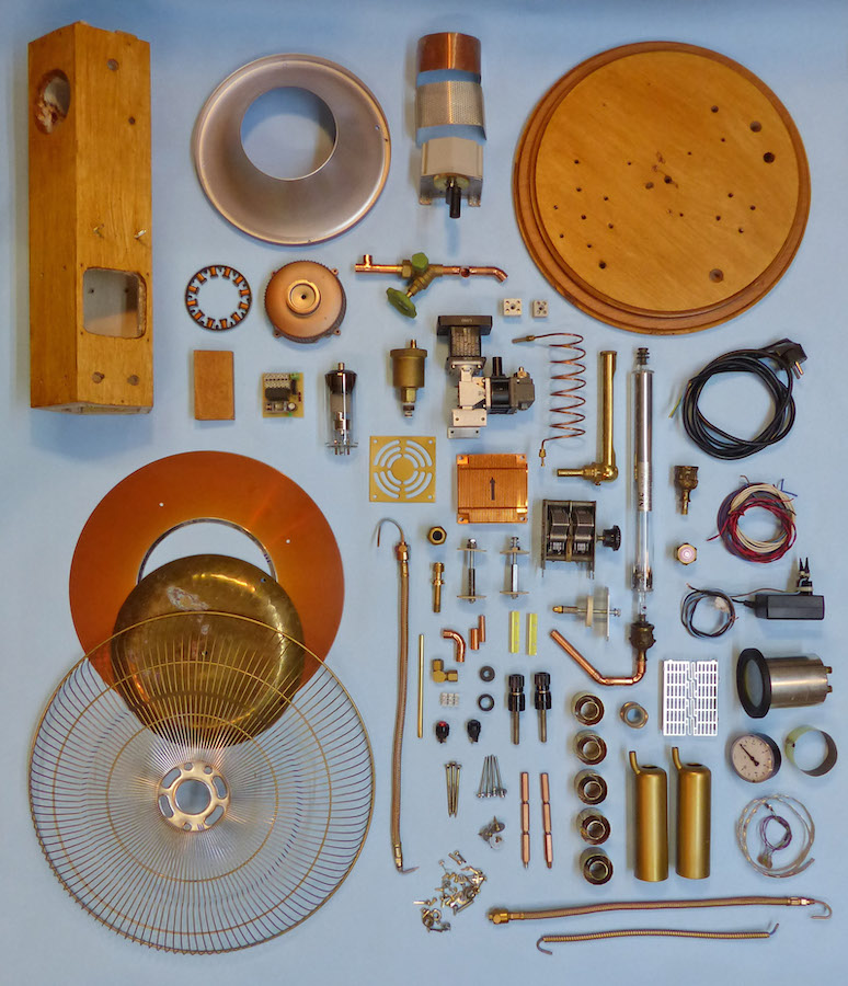 Steampunk Lamp 91 parts.jpg